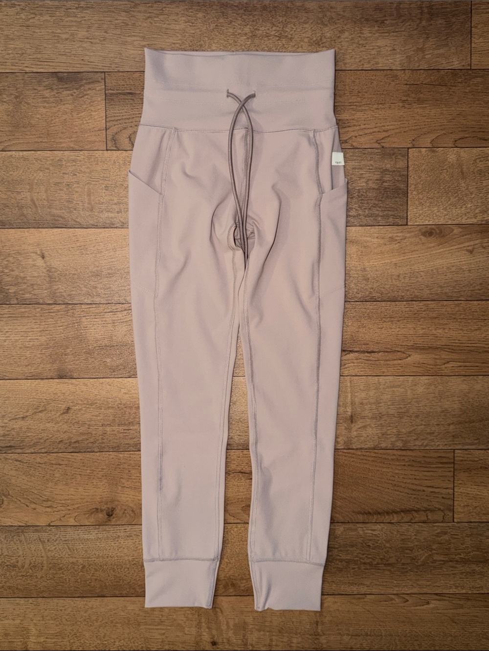 Vuori NO SIZE Daily Leggings Light Tan Colorway Comfortable Fitness Yoga Pilates